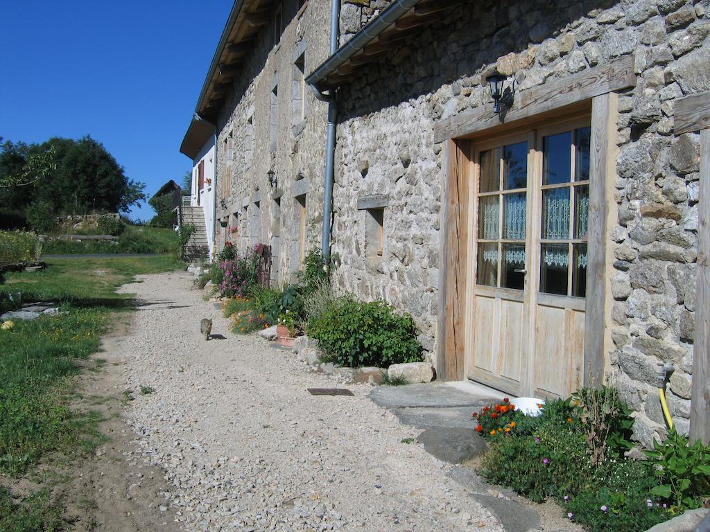 La Ferme Des Genets Medeyrolles Exterior foto